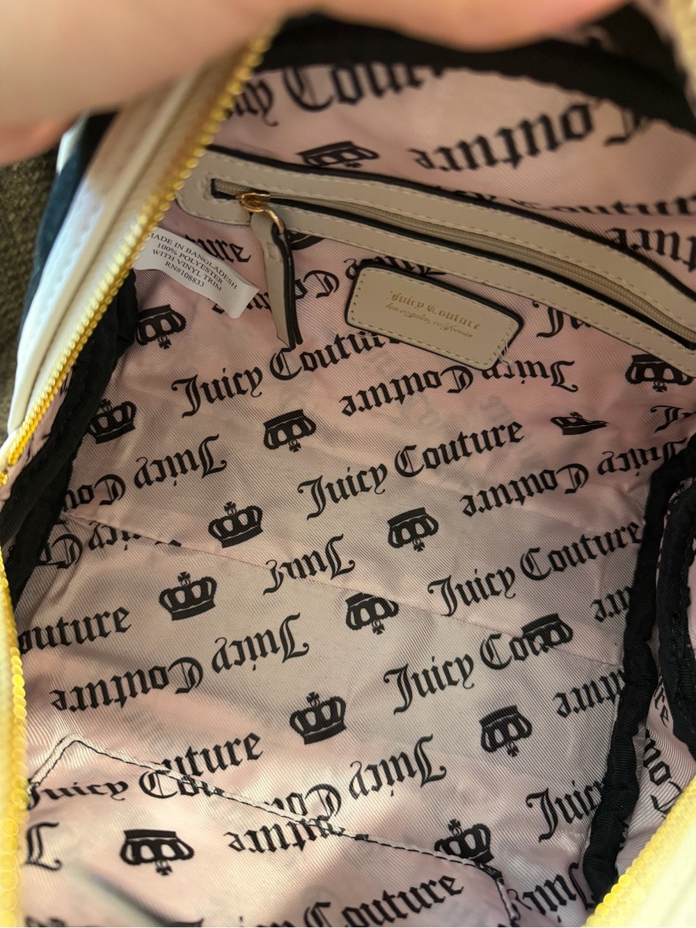 Juicy Couture  EXCLUSIVE-RARE Logo Hardware Detachable Strap /Crossbody 🆕 - Picture 11 of 14